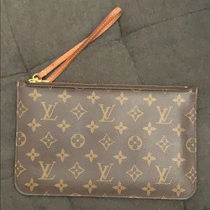 Louis Vuitton Neverfull Pochette Wristlet